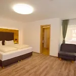 Krone - Garni 3* Spalt