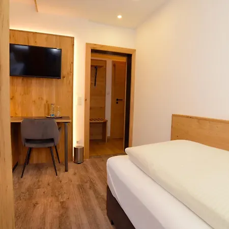 Hotel Gasthof Krone 3*