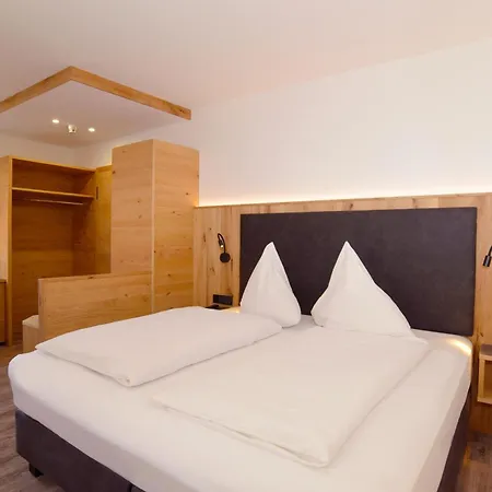 Hotel Krone - Hotel Garni 3*