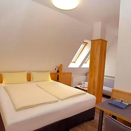 Krone - Garni Hotel 3*
